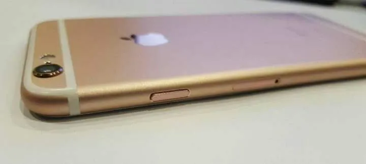 Iphone 6s - photo 1