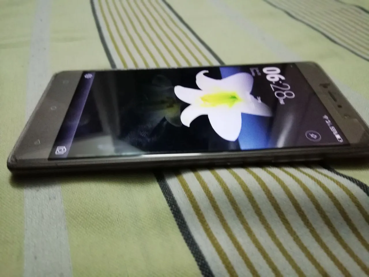 QMobile z12 pro 3 gb ram 32 gb ROM - photo 3