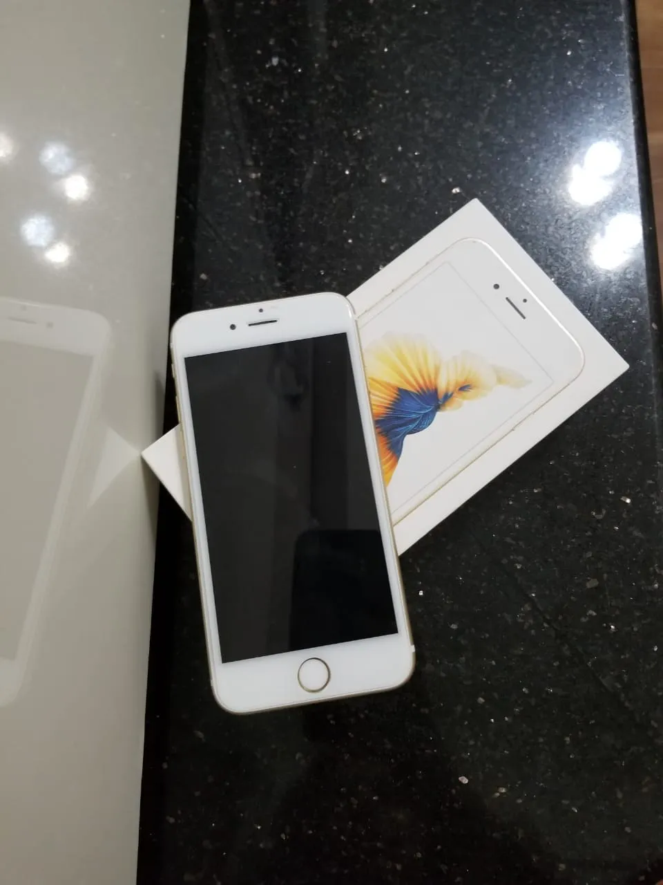 iPhone 6s 64 GB with box and accessories  - photo 2