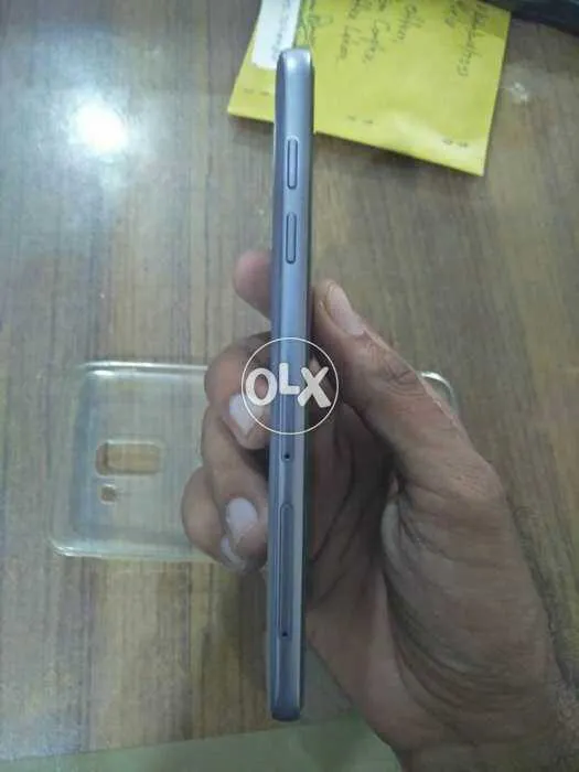Samsung Galaxy J6 - photo 2
