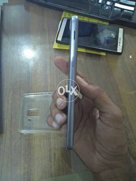 Samsung Galaxy J6 - photo 3