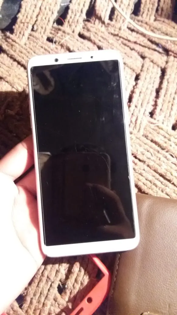 Oppo f5  - photo 1
