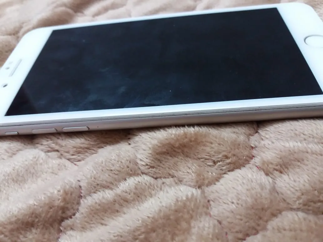 Iphone 7 plus silver 32GB - photo 2