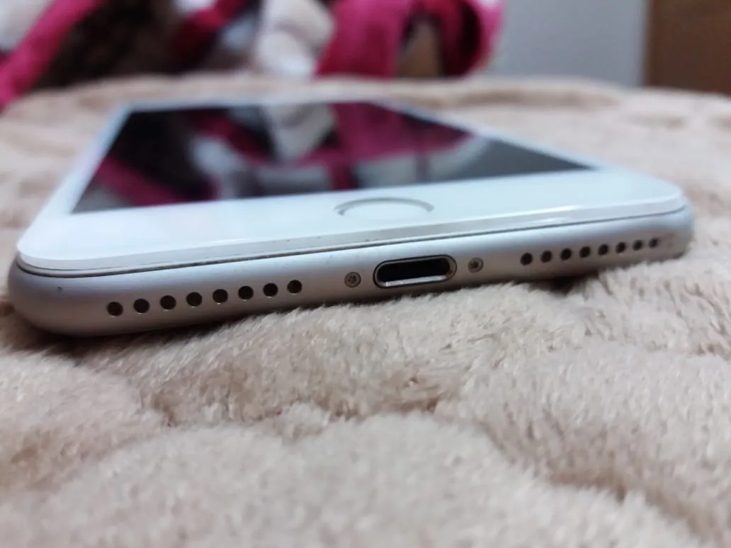 Iphone 7 plus silver 32GB - photo 1