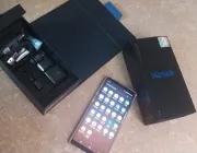 New Samsung note 8 in golden colour - Photos