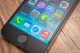 Apple Iphone 5s - photo 1