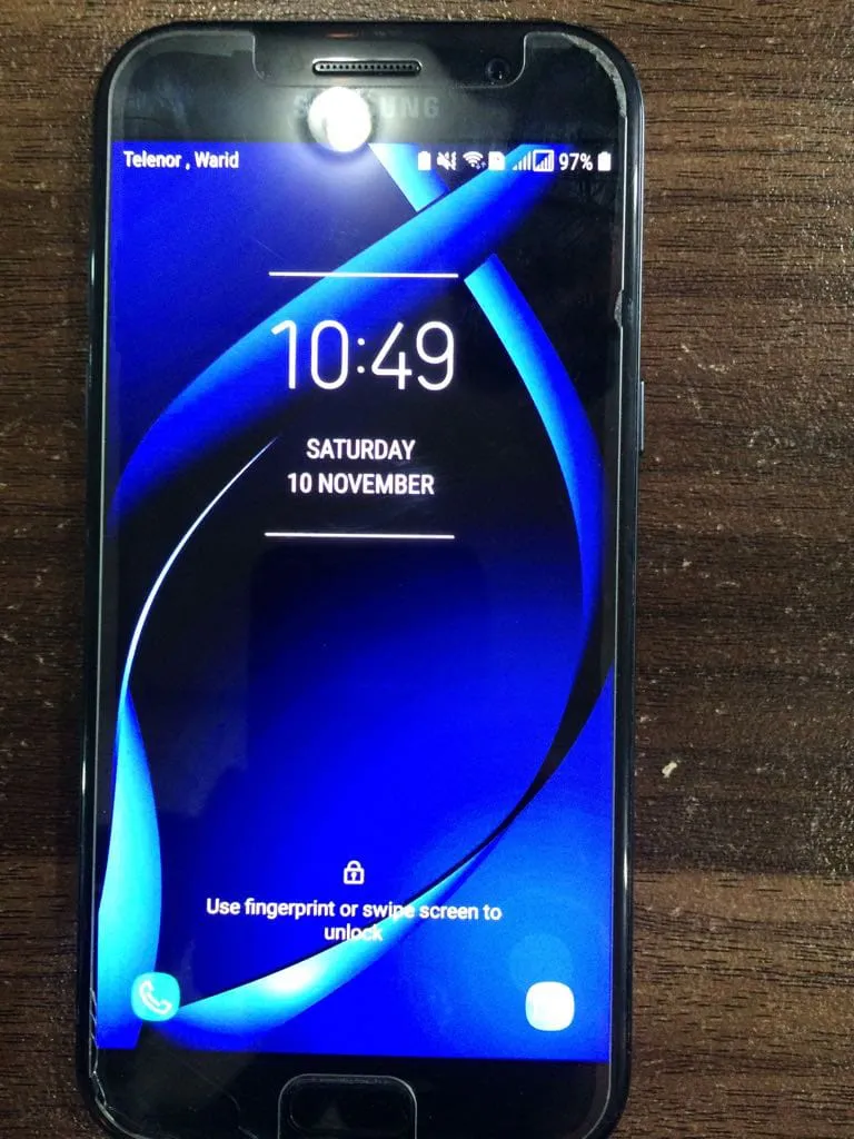 SAMSUNG A5 2017 - photo 2