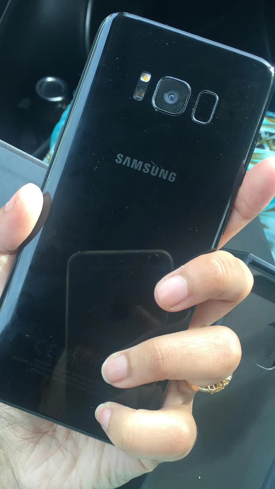 Samsung s8 with complete box 10/10 condition - photo 1