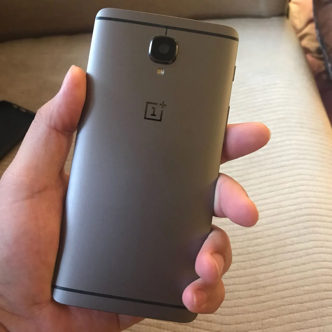 OnePlus 3T 6/64 Gunmetal in mint condition - photo 2