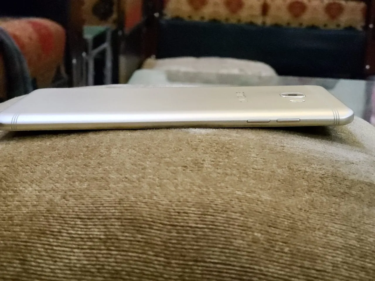 Samsung C9 pro - photo 1