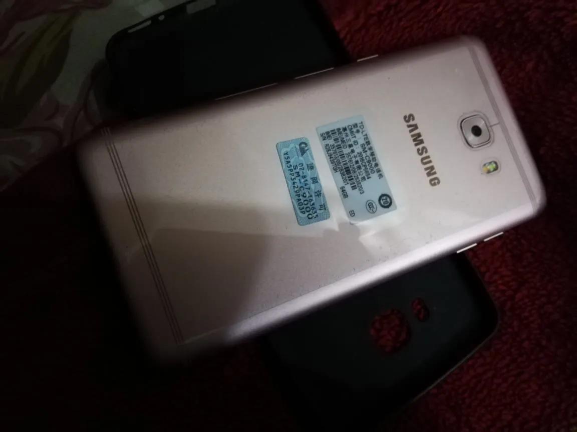 Samsung c9 pro - photo 1