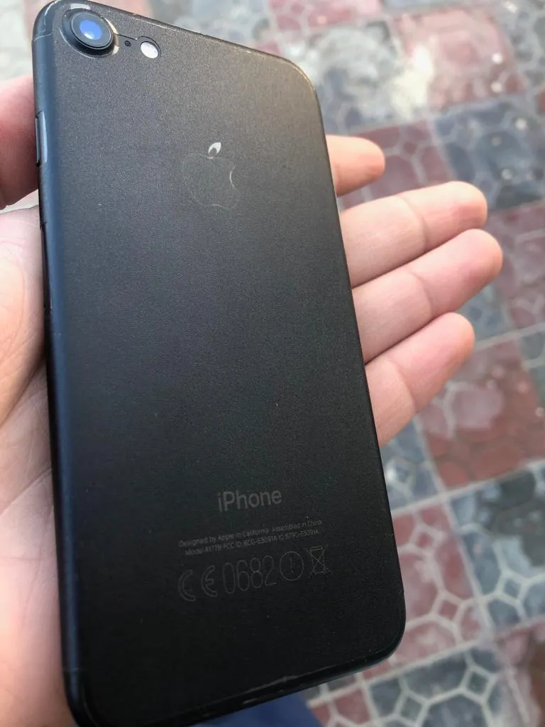Iphone 7 black - photo 2