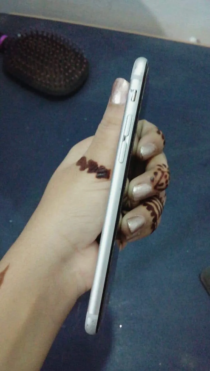 iPhone 6 16GB - photo 3