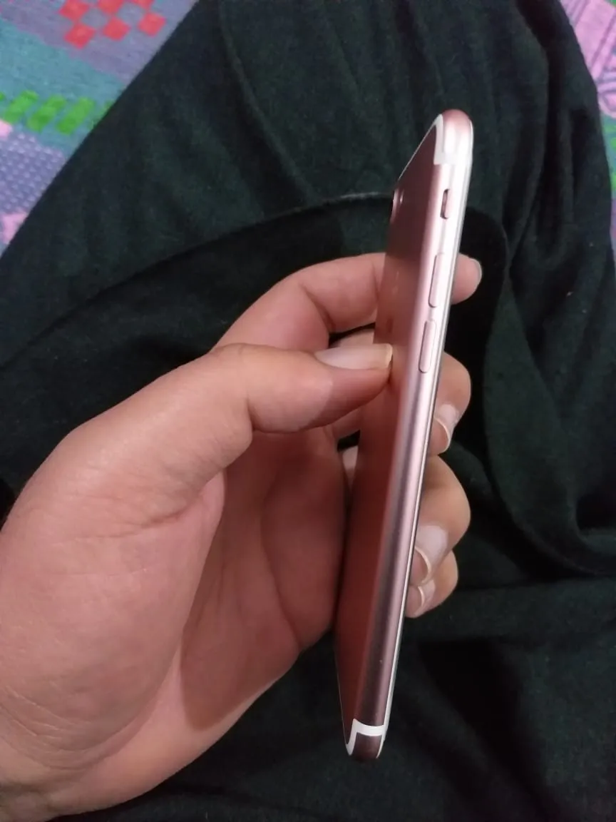 Iphone 7 32 GB factory unlock - photo 2