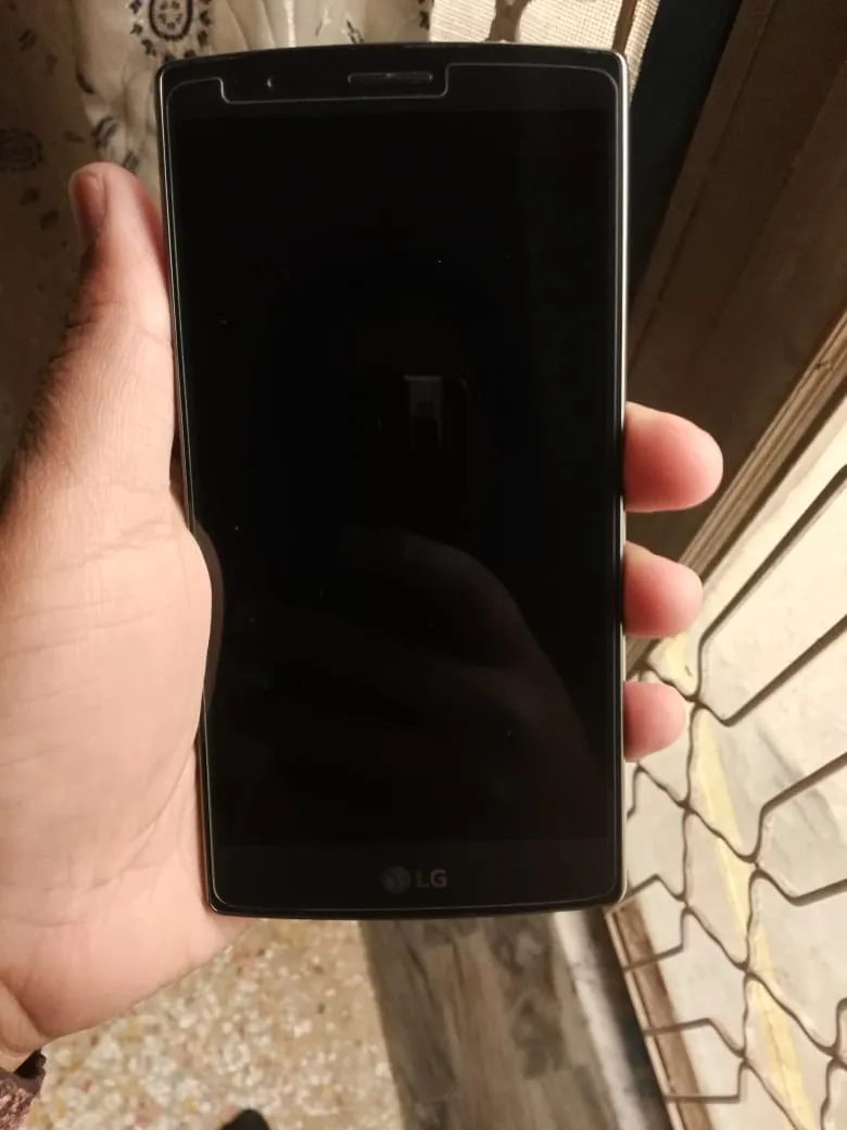 LG G4 urgently - photo 1