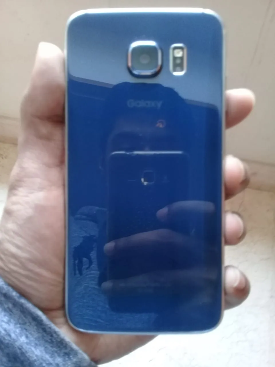 Samsung galaxy S6 (10/10) Condition - photo 1