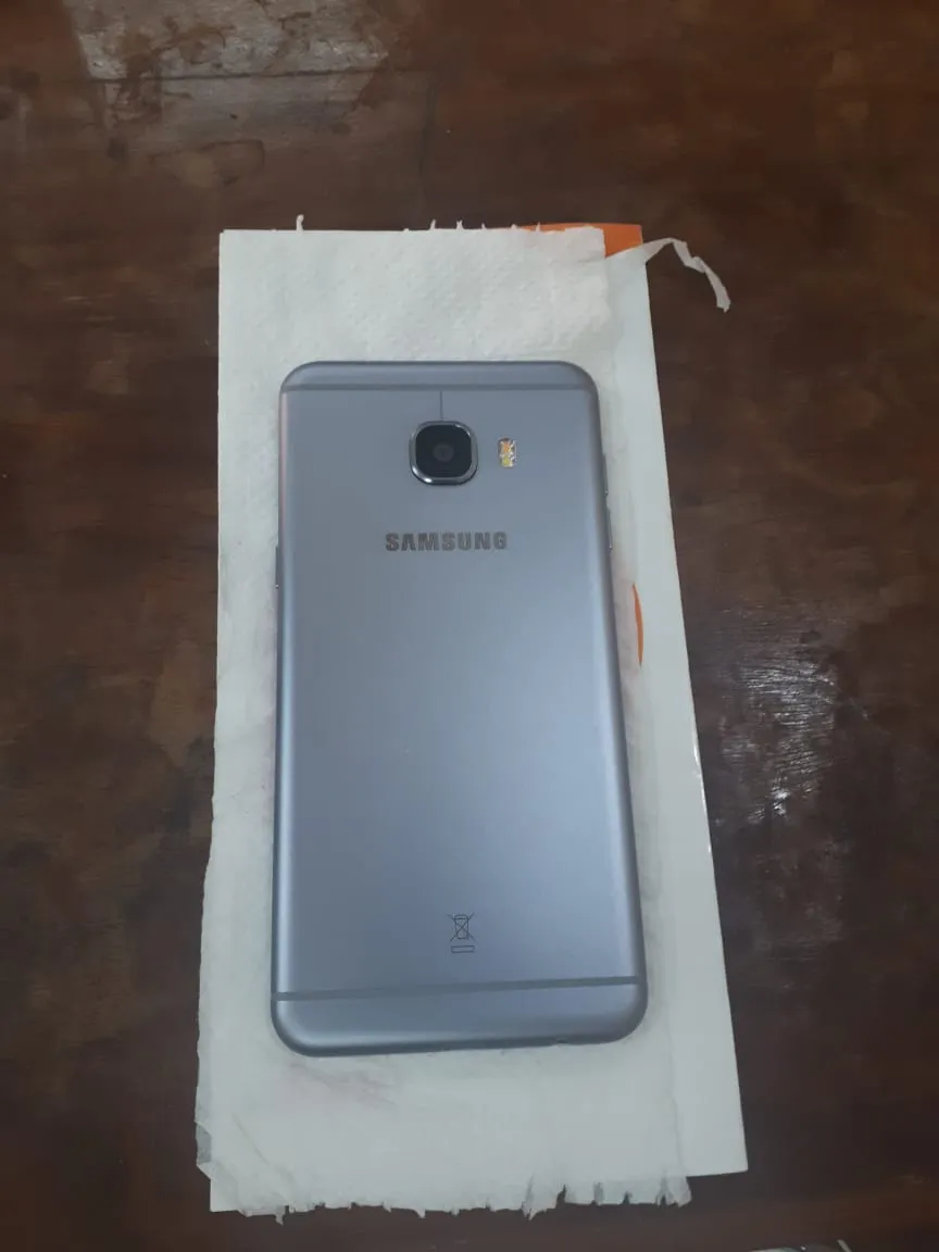 Samsung Galaxy C5 - photo 1
