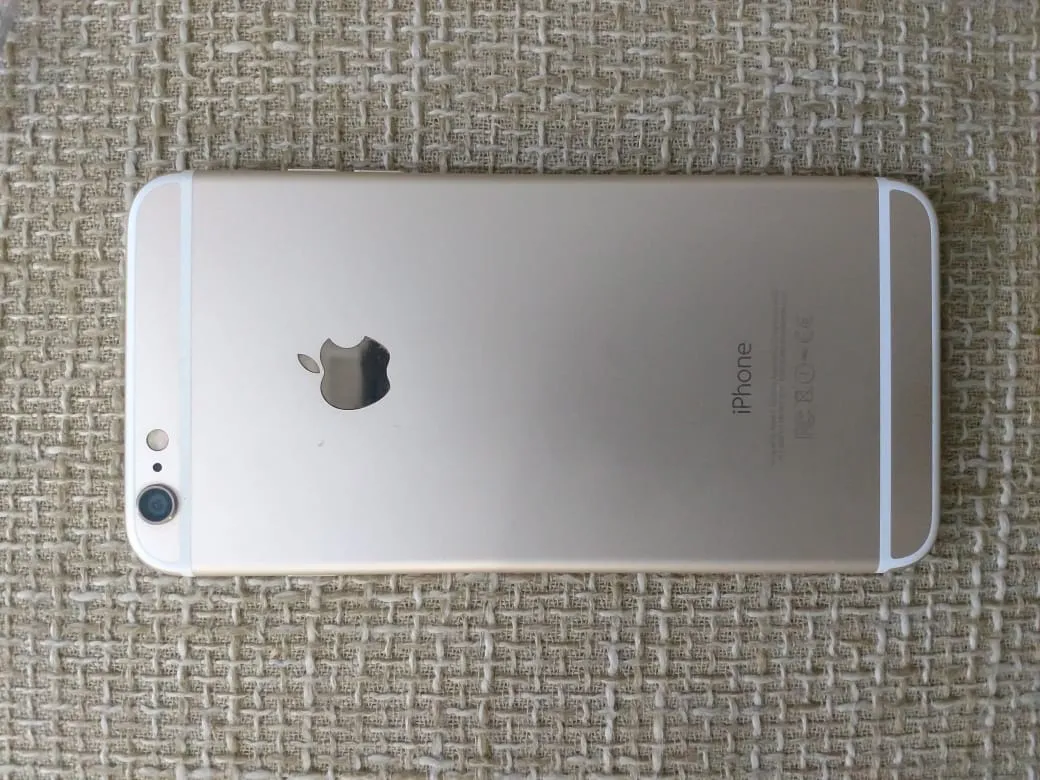 IPhone 6 Plus - photo 1