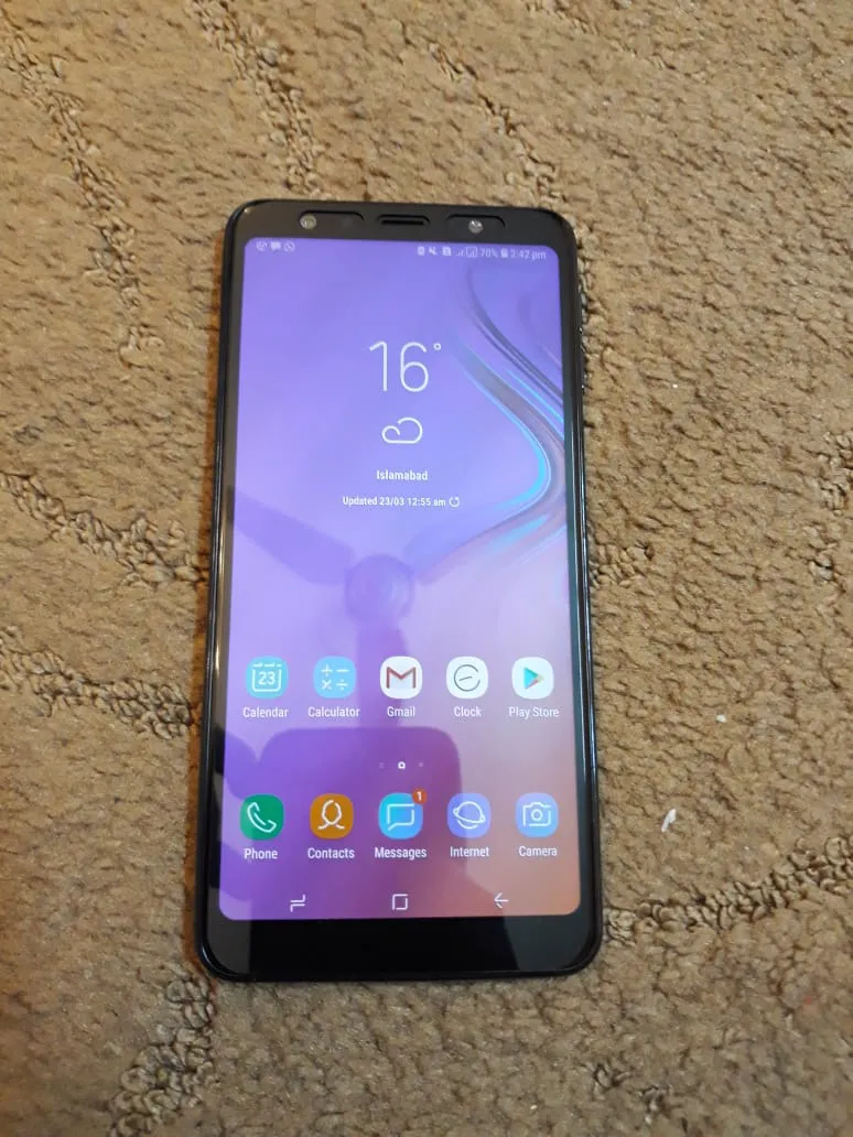 Samsung A7 2018 with full warranty and box - photo 3