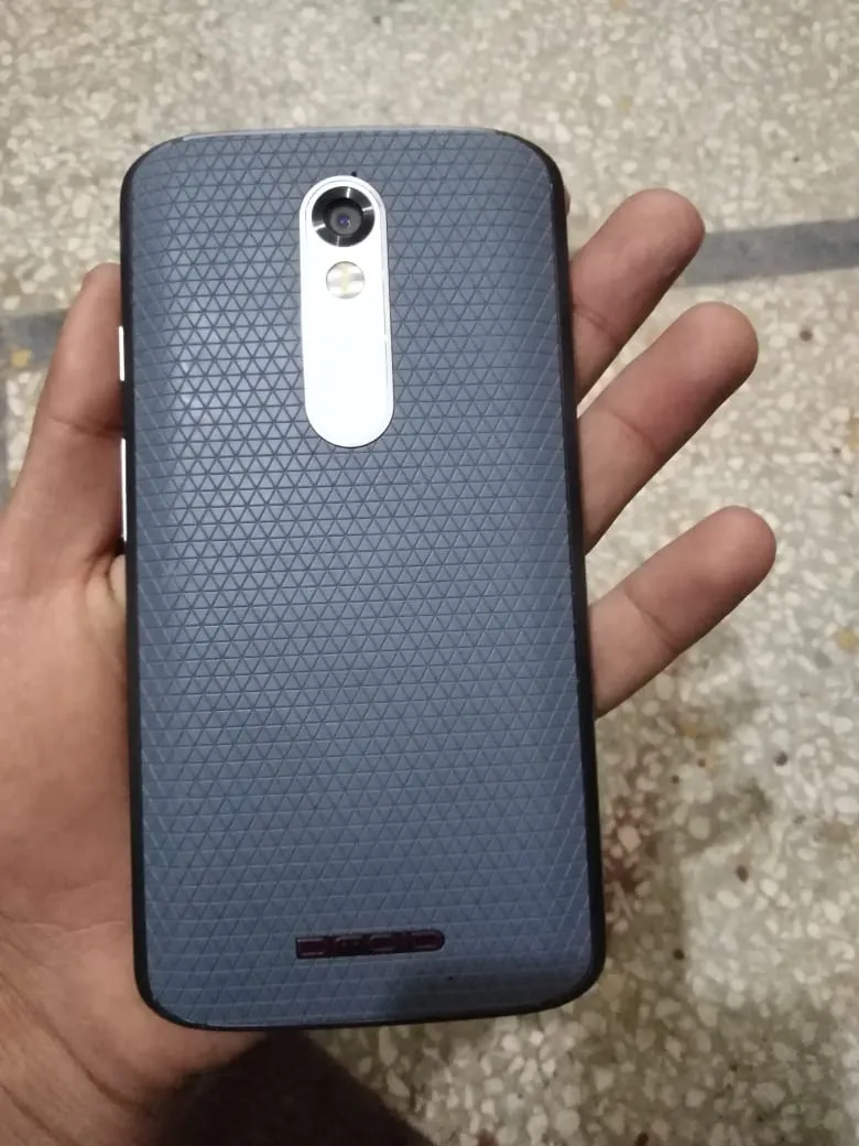 Motorolla Droid Turbo II - photo 1