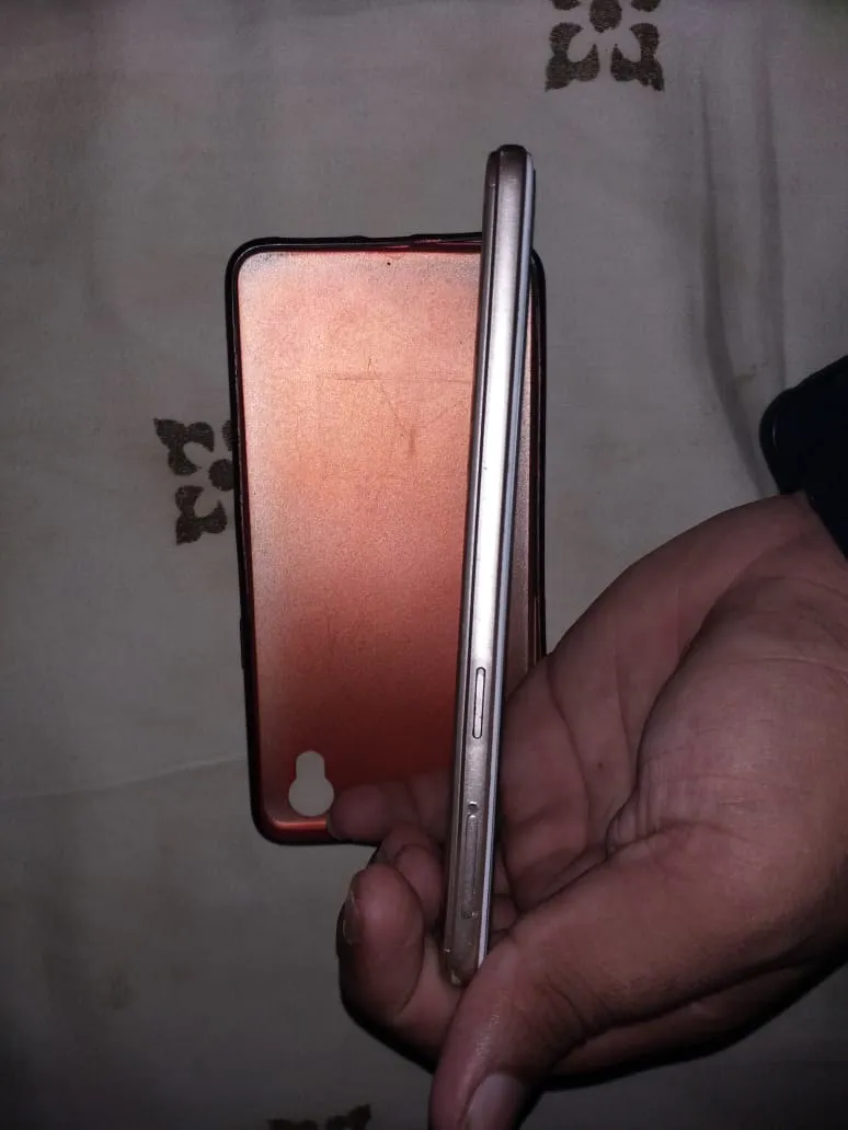Oppo A37 - photo 3