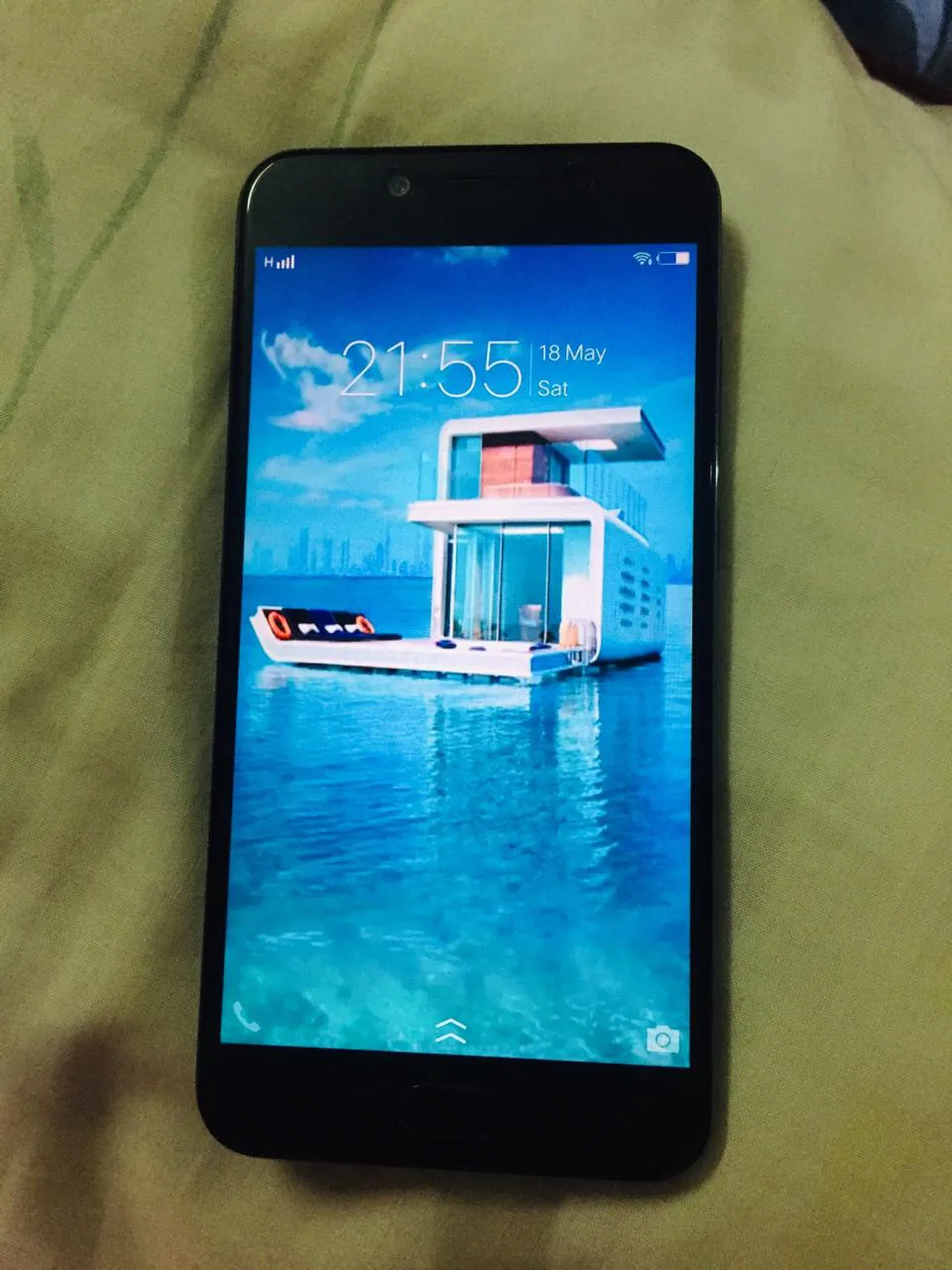Vivo v5s in 10/10 condition with box - photo 1