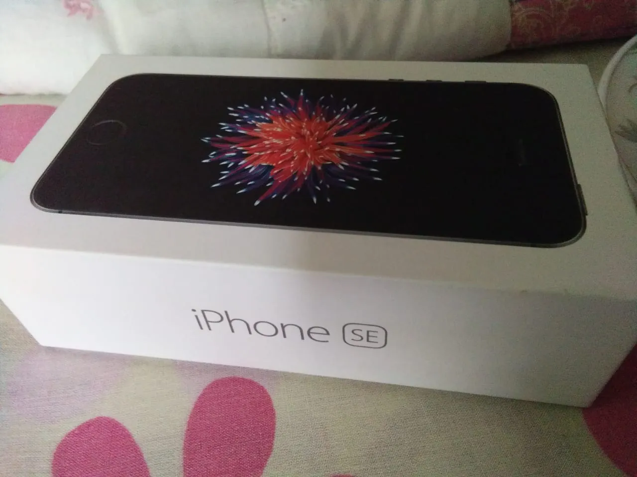 iPhone SE 32gb - photo 2