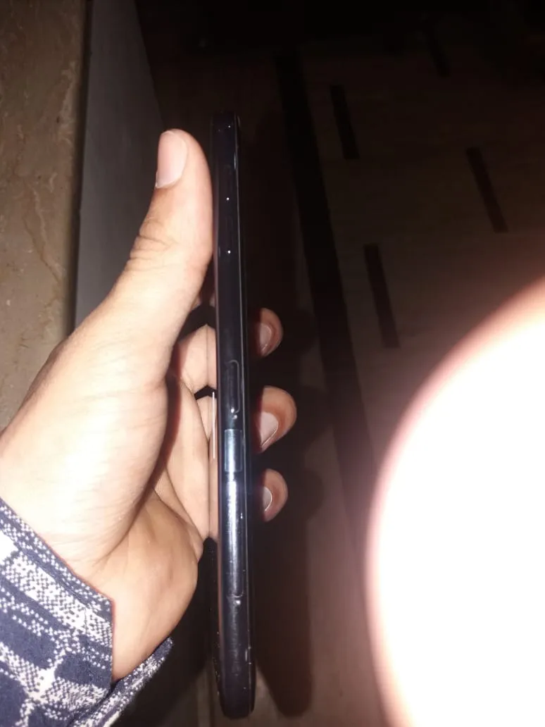 Samsung Galaxy J6 Plus 3GB and 32 GB - photo 2