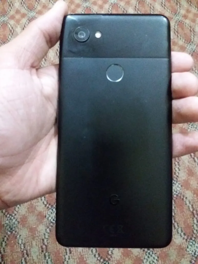 Google pixel 2 XL - photo 1