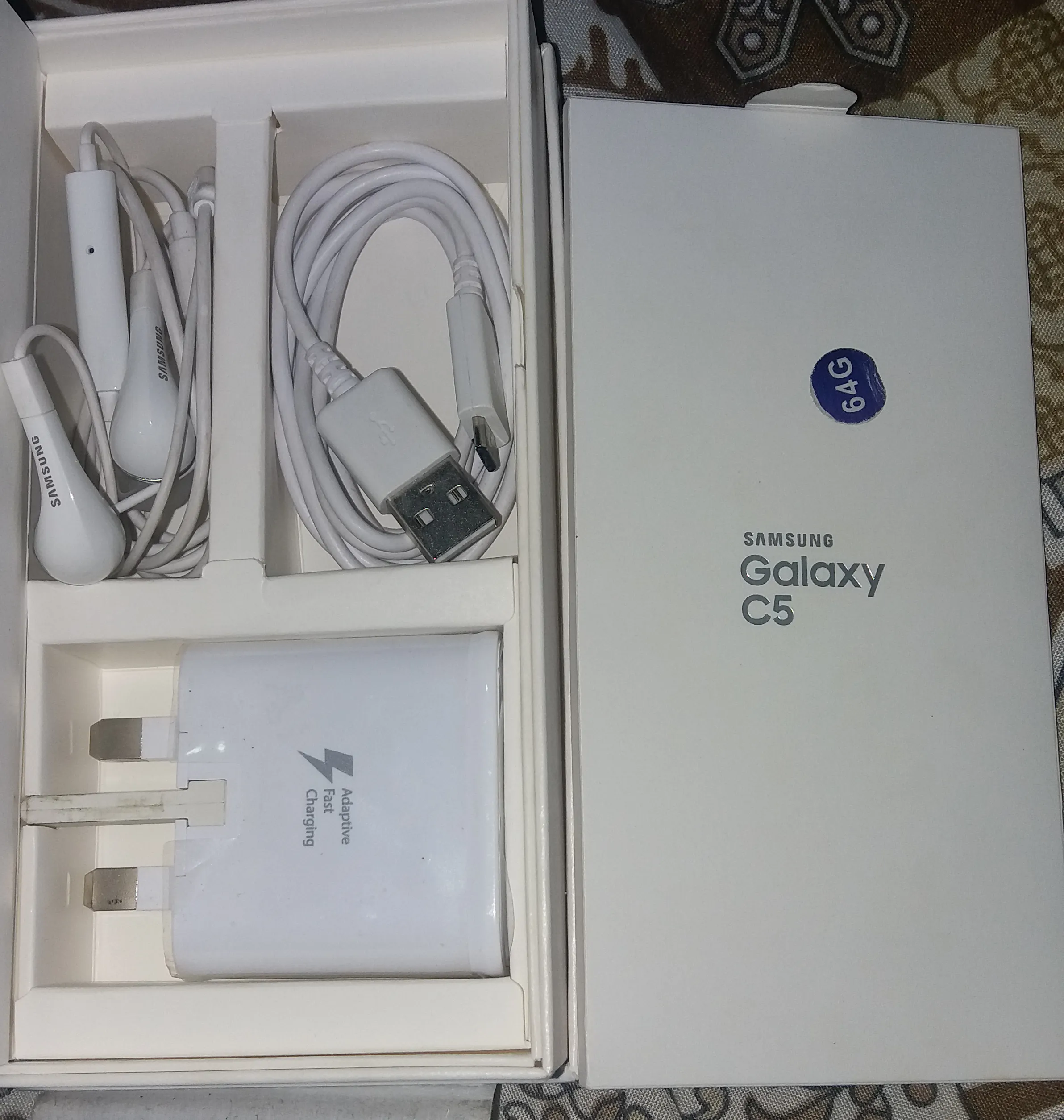 Samsung C5 4/64 GB Ram/Rom with box accessories - photo 1