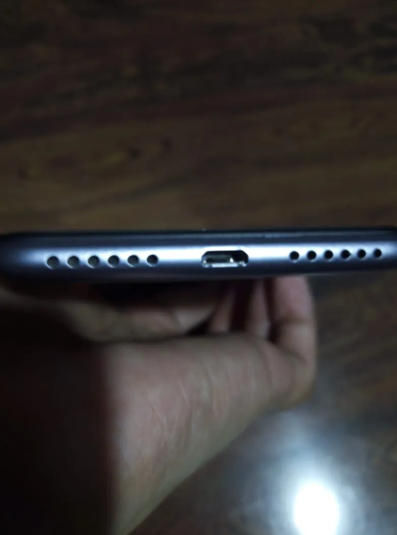 Xiaomi redmi s2/y2 4gb/64gb for sale. Excellent condition with box - photo 2