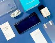 Honor 8c - Photos