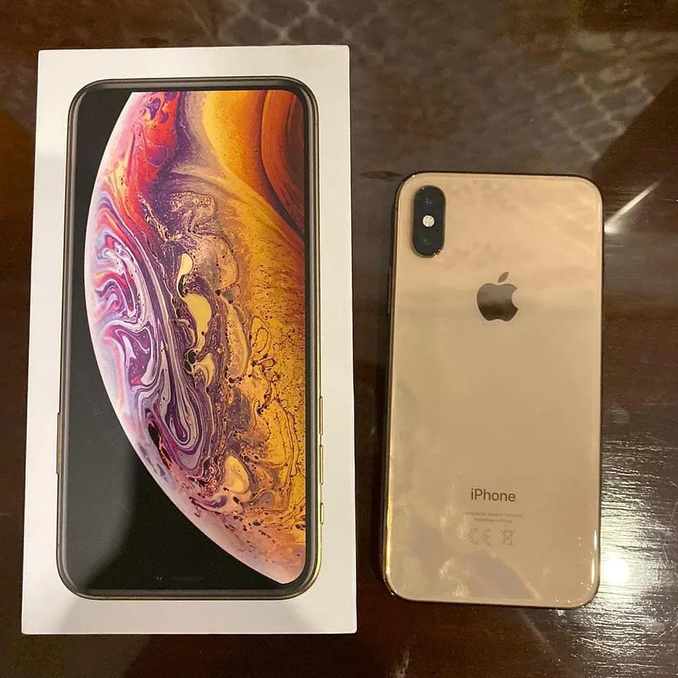 iphone XS 64GB - photo 1