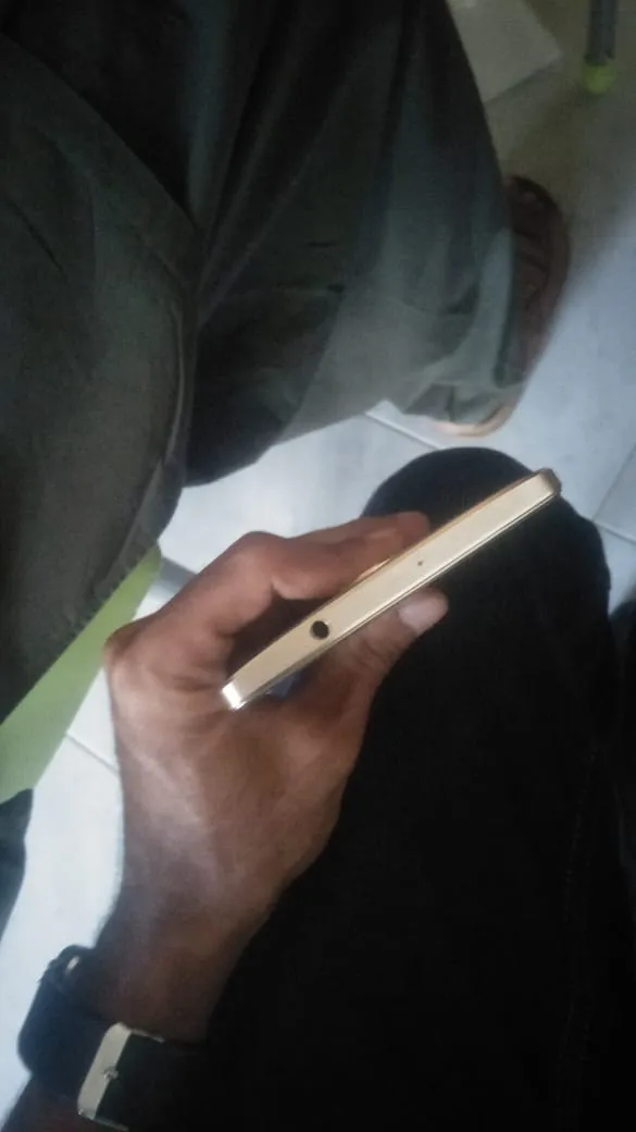 Huawei mate 8 - photo 2