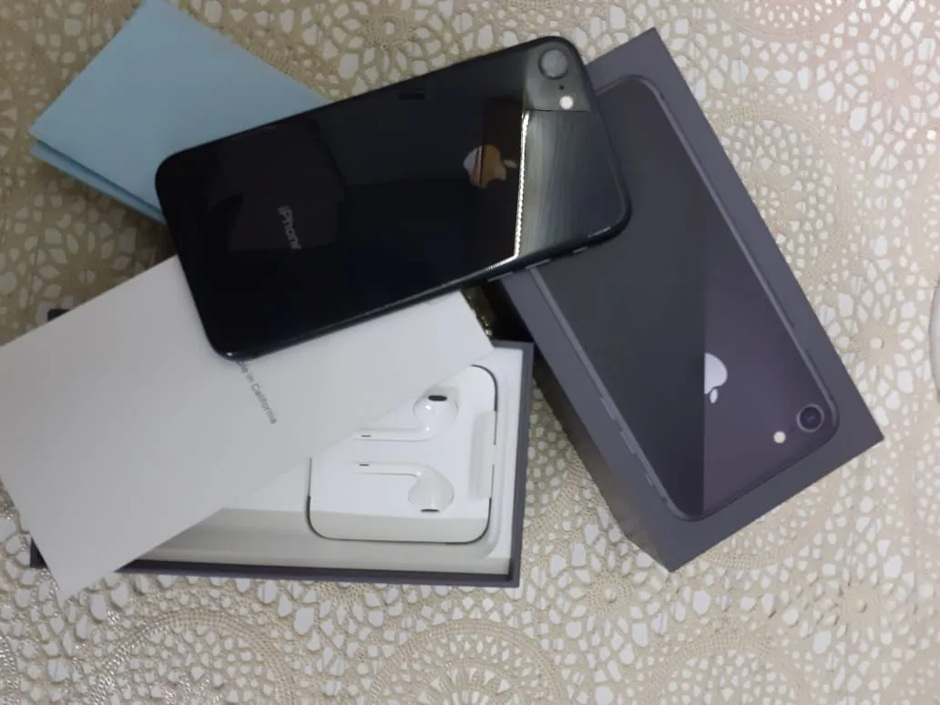 iPhone 8 64 GB Space Gray - photo 2