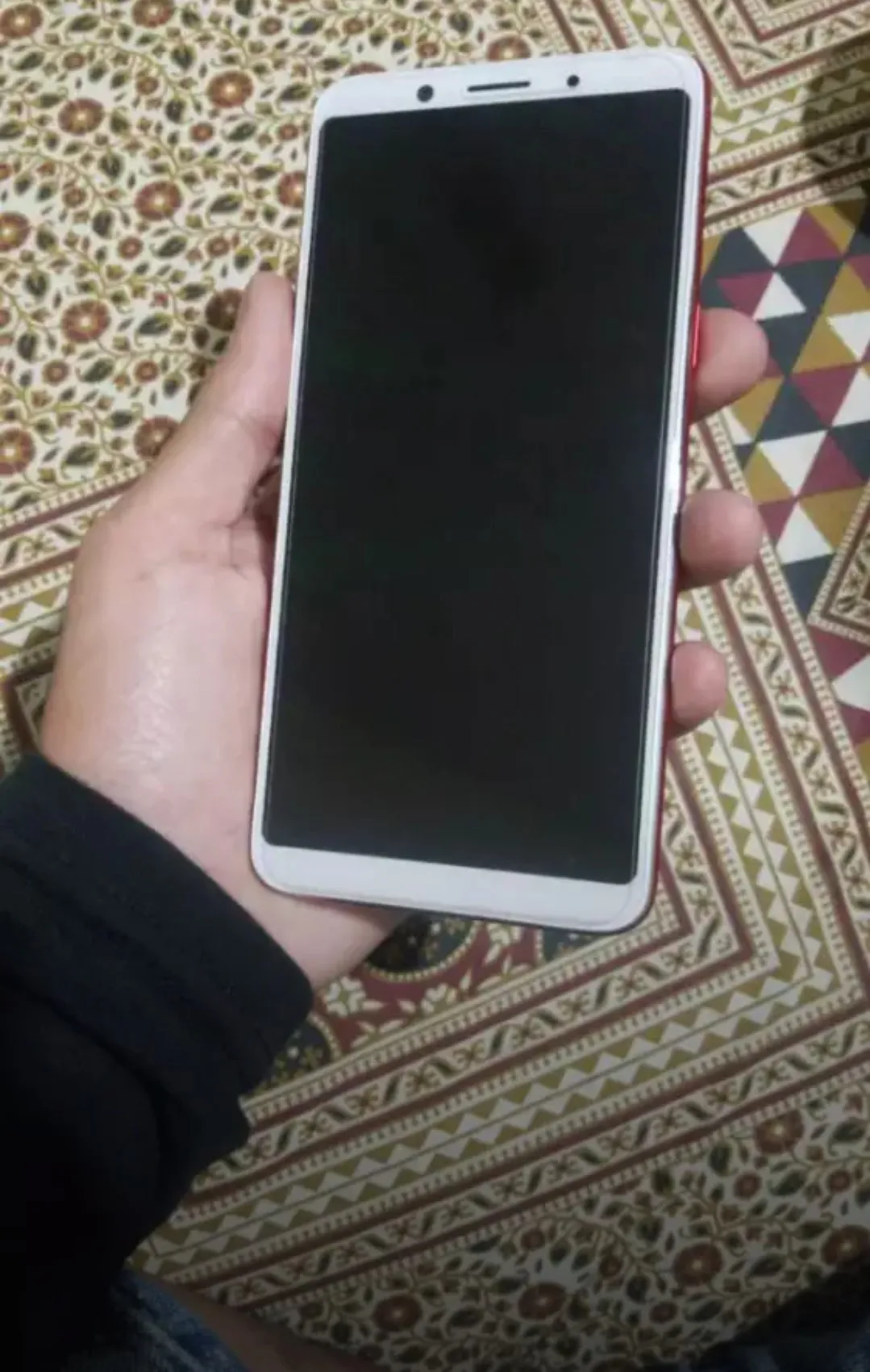 Oppo  F5 4/64 orignal - photo 1