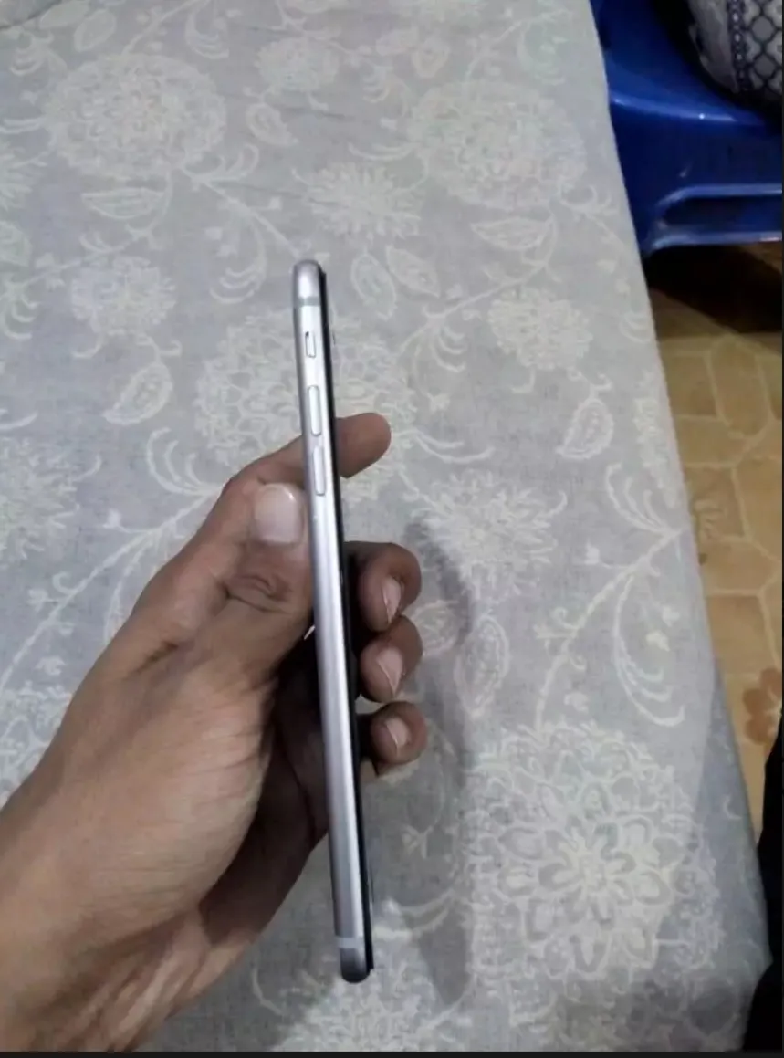 iphone 6 plus 10/10 condition urgent sale - photo 2