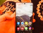 Samsung Note 10 in White 8gb/256gb - Photos