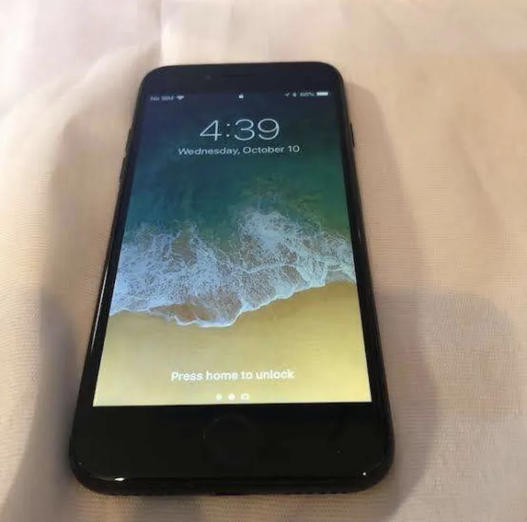 Iphone 7 128 gb - photo 2