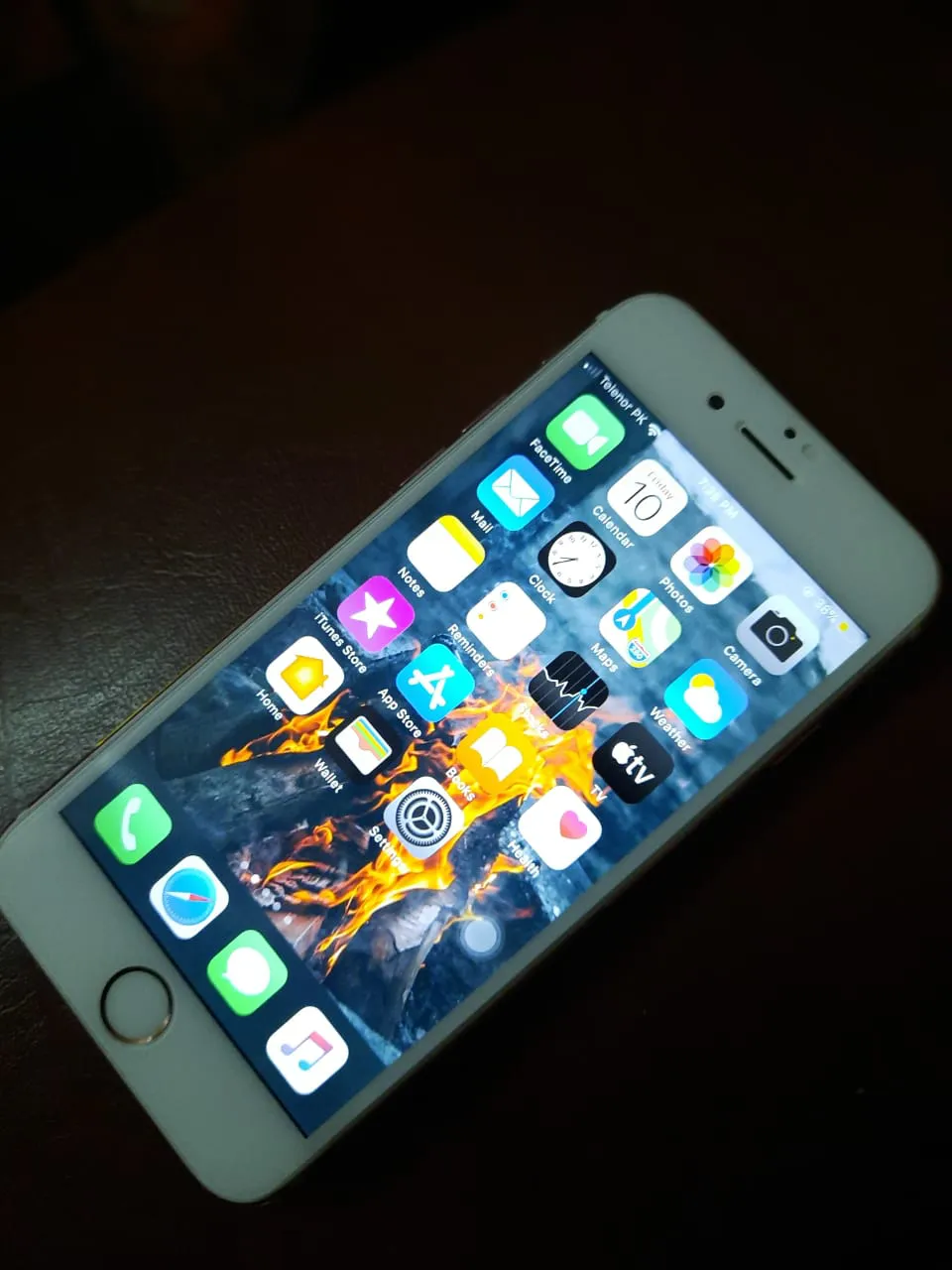 Iphone 6s - photo 1