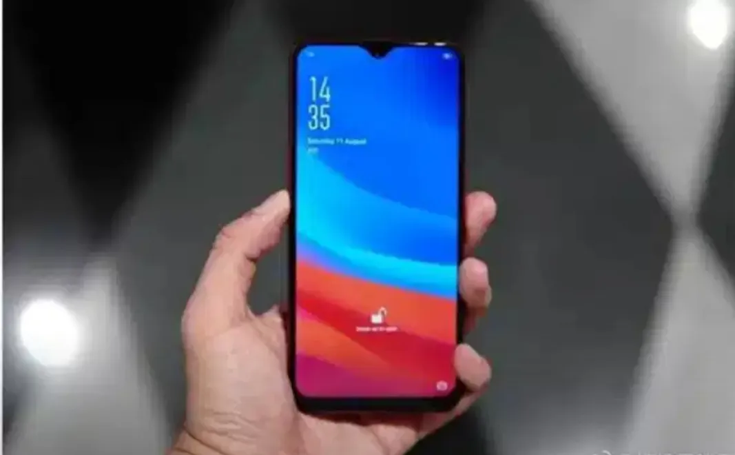 Oppo F9 - photo 2