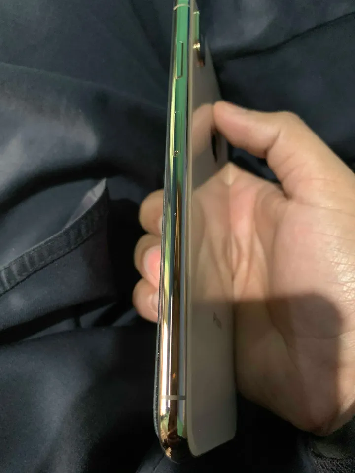 Iphone xs max - photo 3