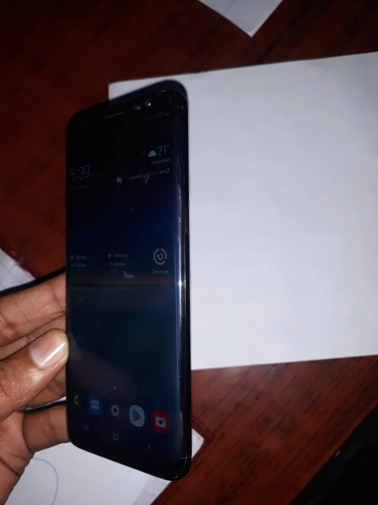 Samsung Galaxy S8 - photo 1