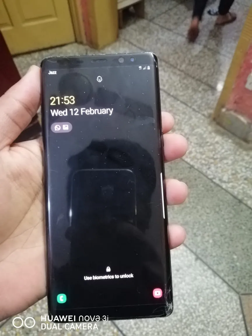 Samsung Galaxy Note 8 Edge - photo 3