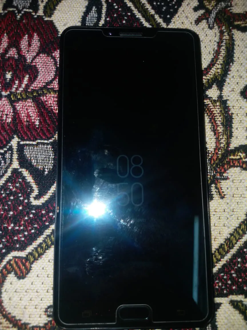 Samsung  c9 pro - photo 3