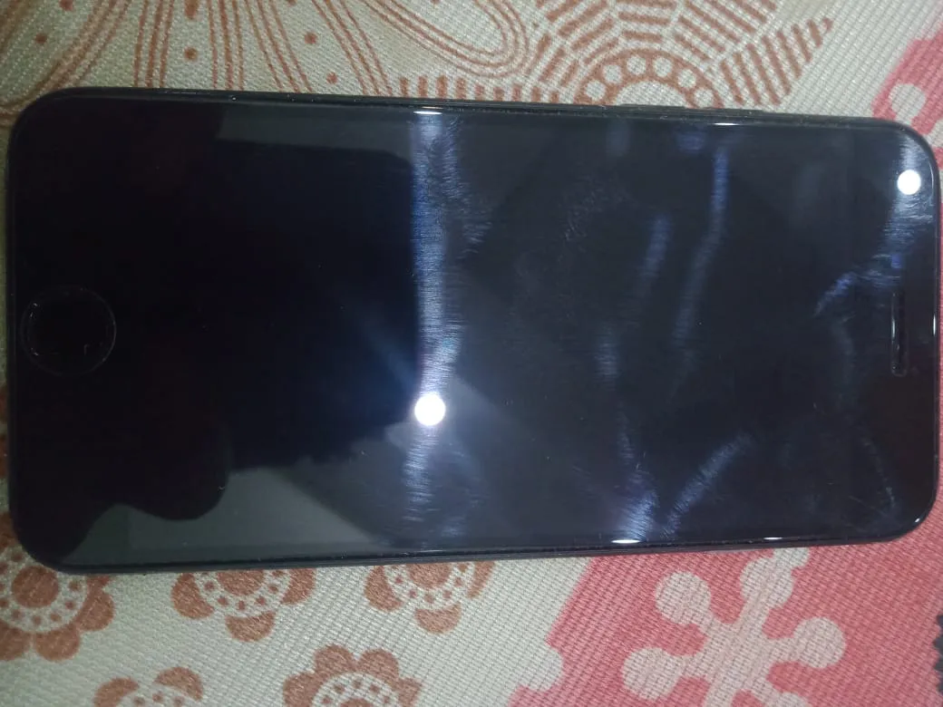 I PHONE 7 - photo 1