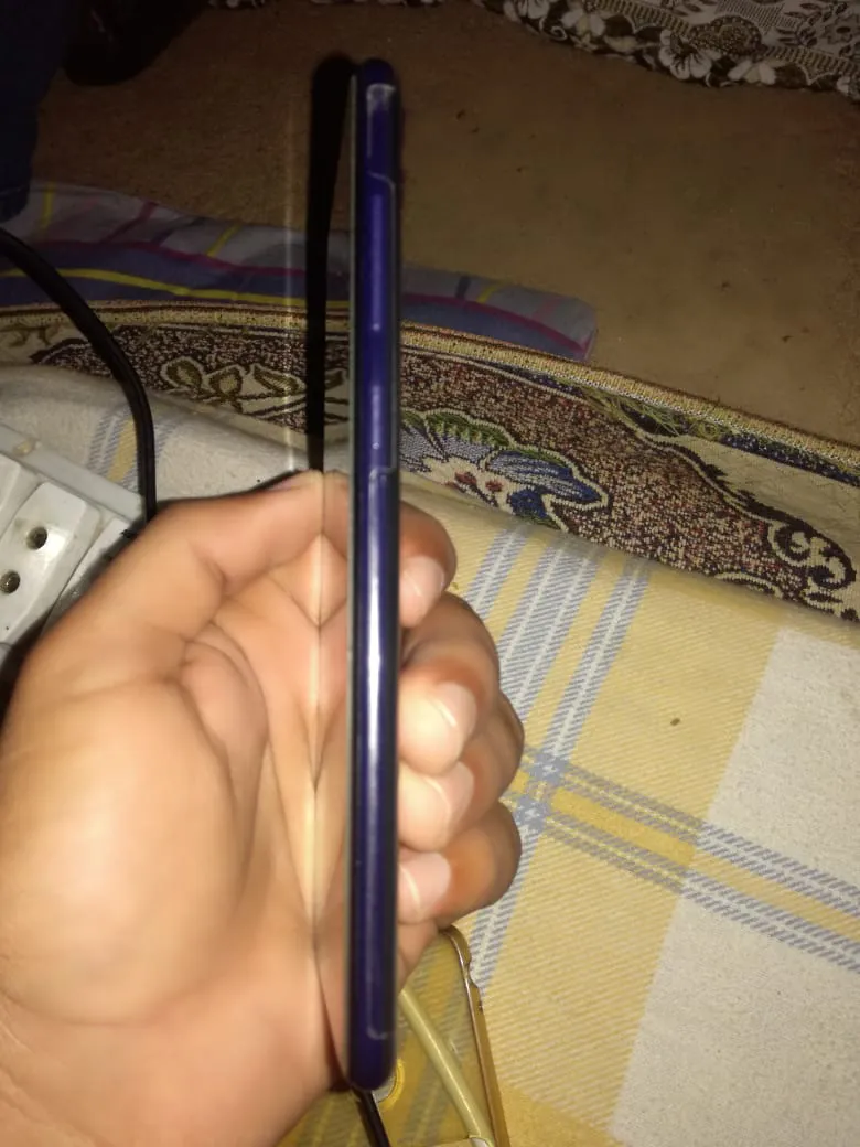 Honor 8c - photo 2