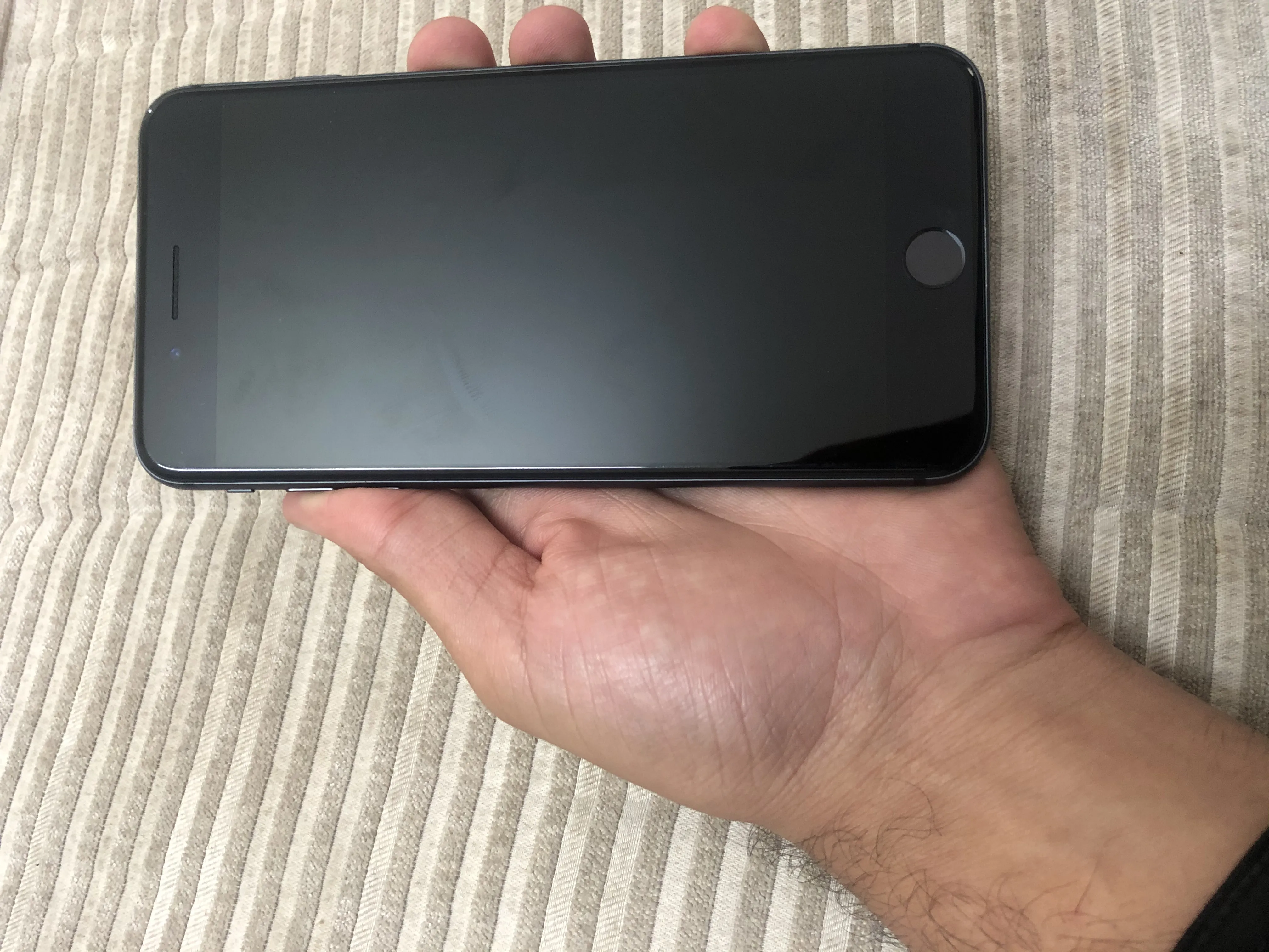iPhone 8 Plus 64 gb - photo 1