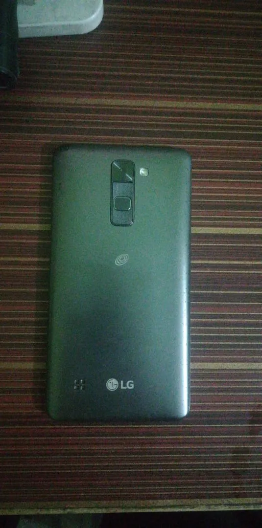 LG Stylo 2 - photo 1