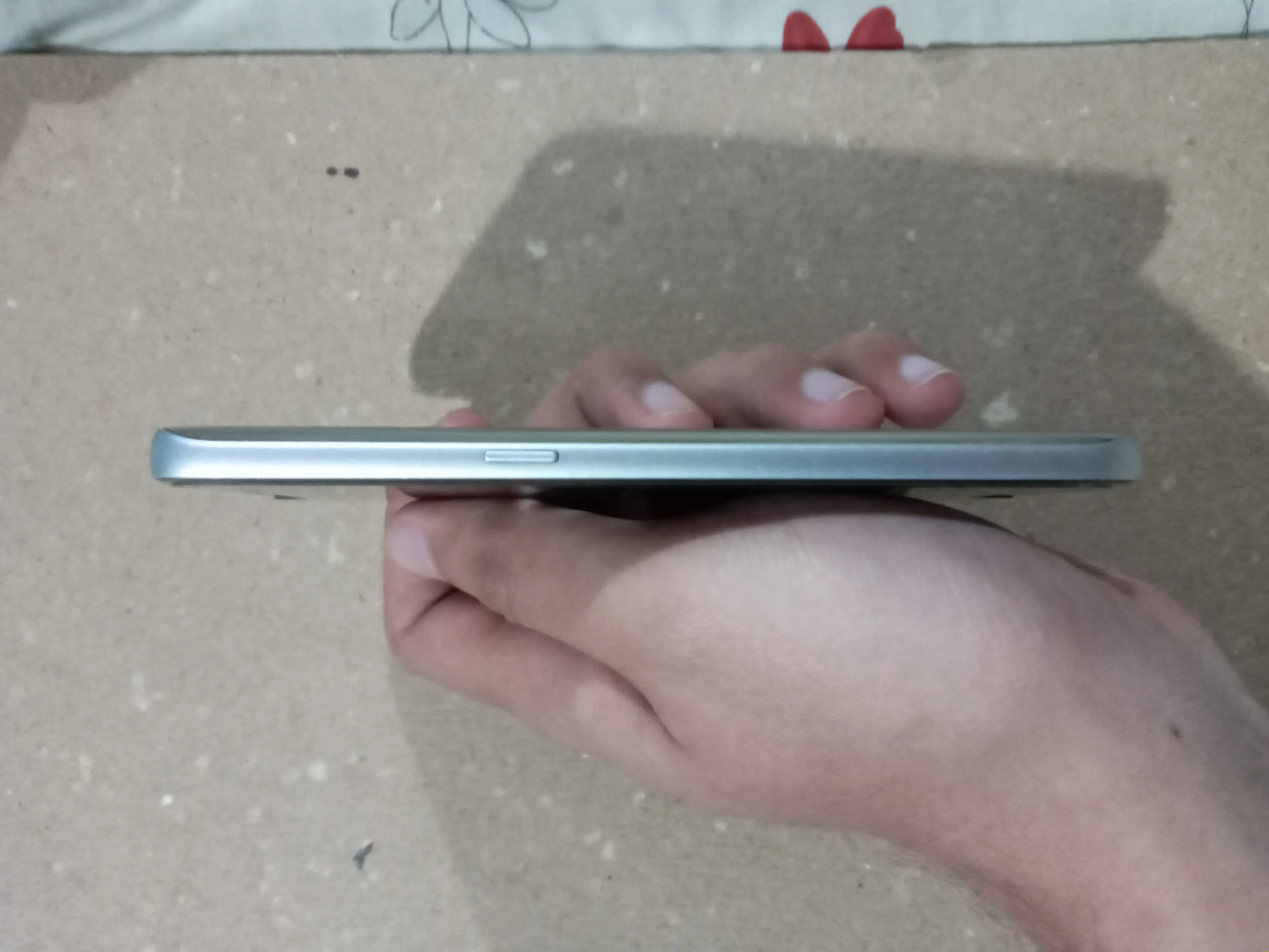 samsung galaxy S7 - photo 1
